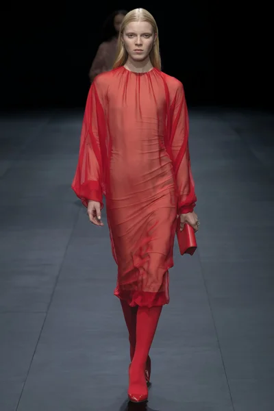 Look 35
